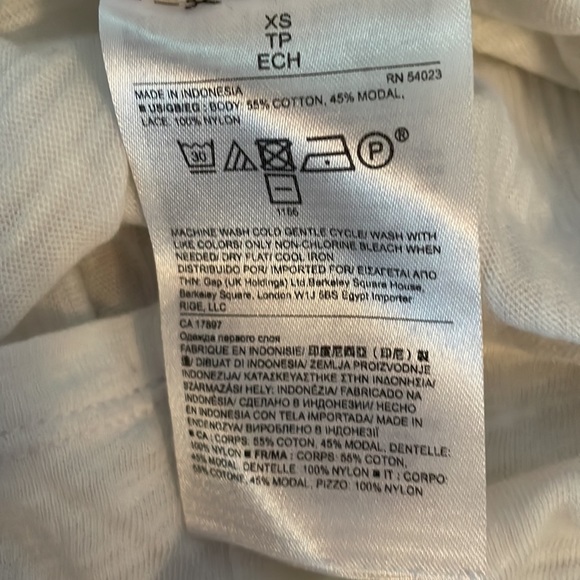 Banana Republic White Lightweight Sleeveless Tank Top with Lace Detail Size XS - Picture 12 of 15